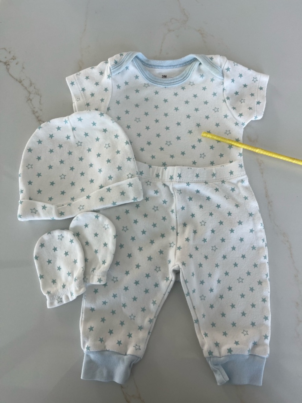 Baby Boy Clothing Bundle - sizes 0-3 months - Picture 5 of 8